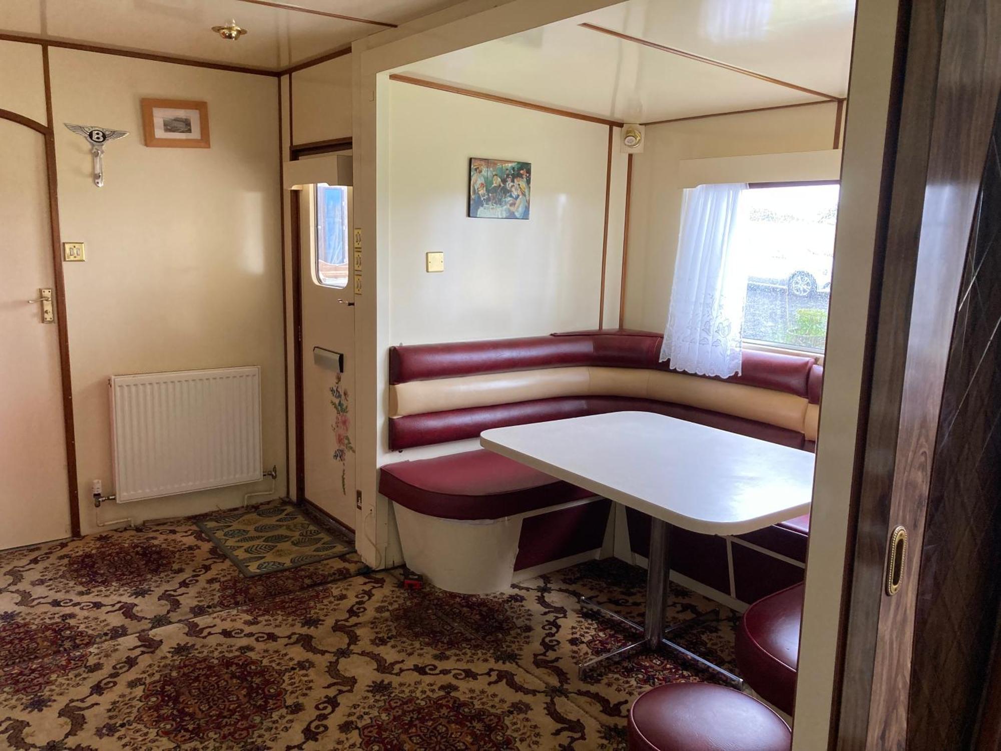 Campsite Showmans Wagon *